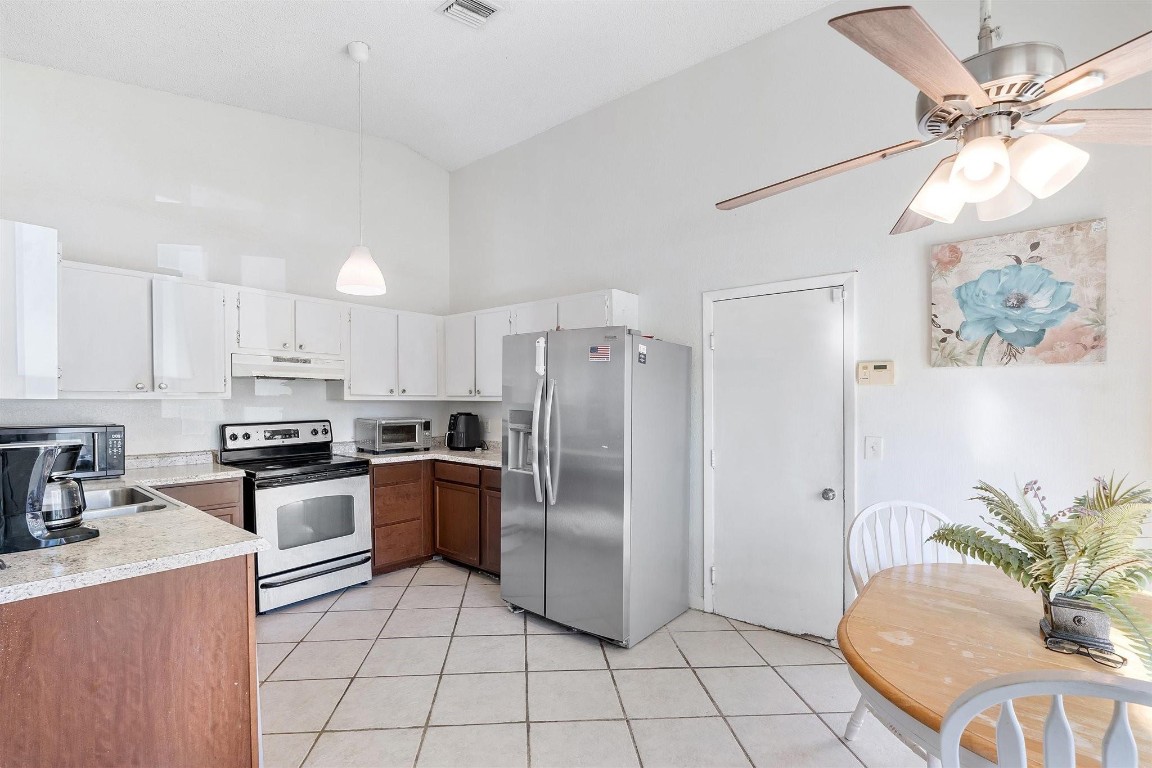 Family Homes 113-15 B - Residential