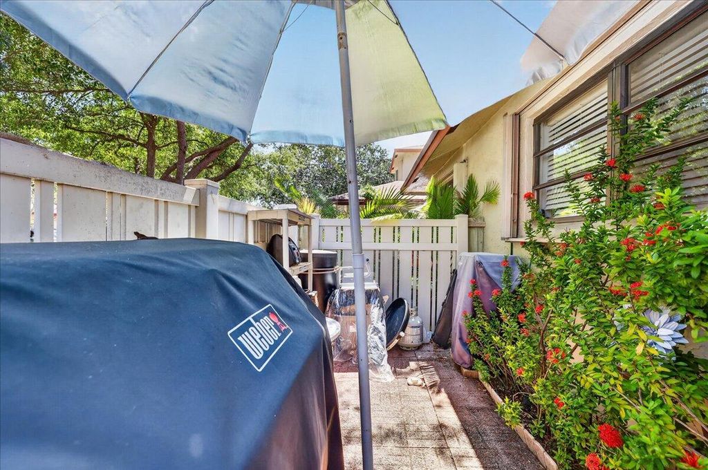 Photo of 1821 NE 40th Court #305, Pompano Beach, FL 33064 (MLS # B26021909)
