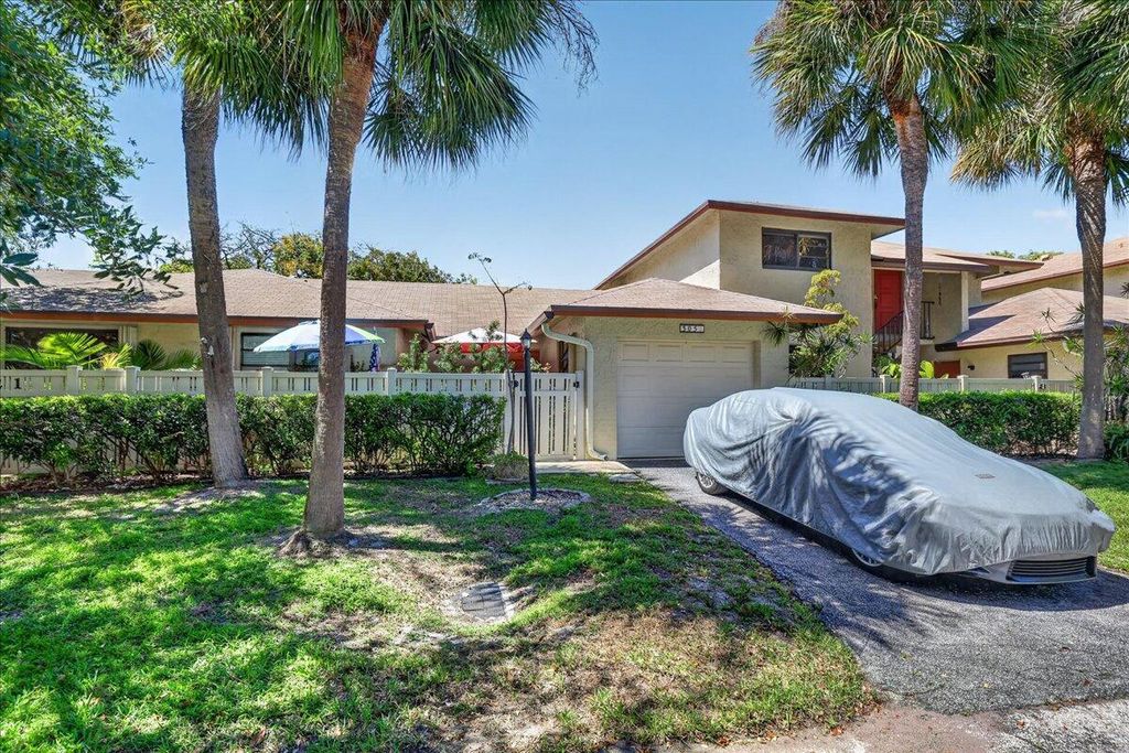 Photo of 1821 NE 40th Court #305, Pompano Beach, FL 33064 (MLS # B26021909)