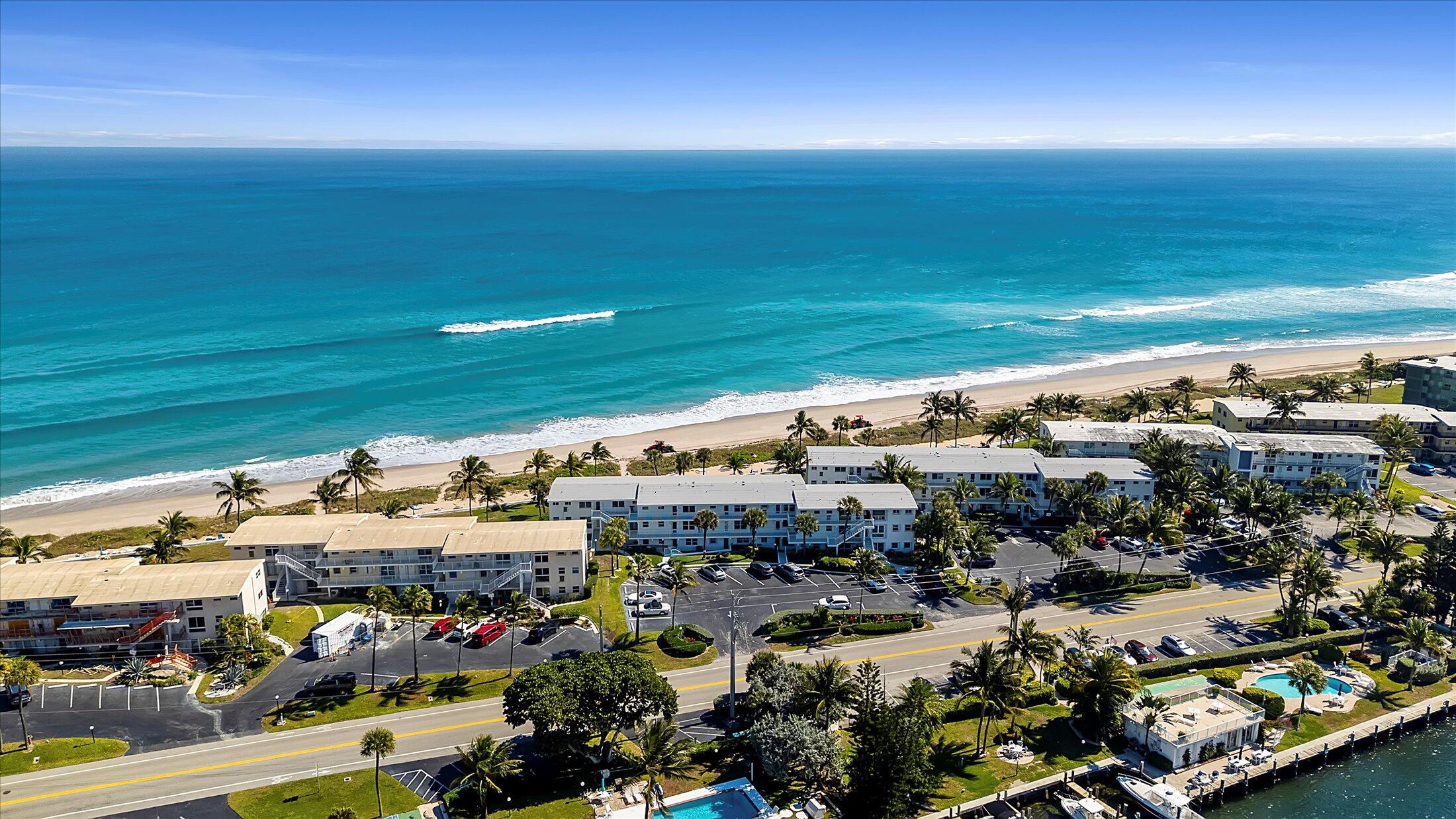 HILLSBORO MILE OCEAN APTS SEC 2 - Residential