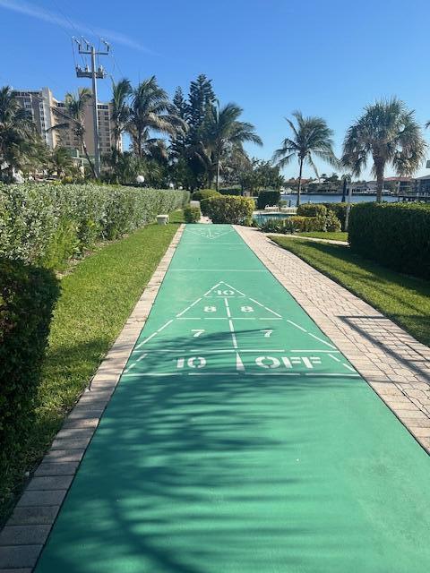 HILLSBORO MILE OCEAN APTS SEC 2 - Residential