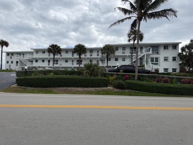 1043 Hillsboro Mile 18c