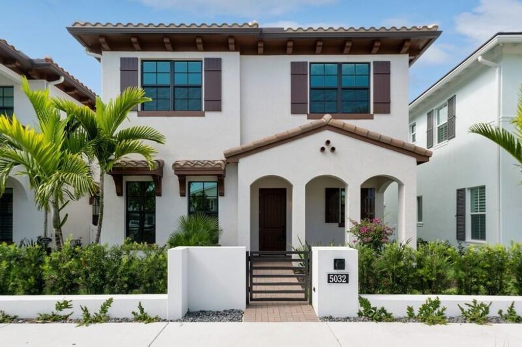 Photo of 5032 N Grandiflora Road, Palm Beach Gardens, FL 33418 (MLS # R10892762)