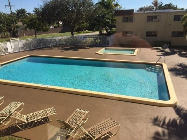 Village Townhouse Pompano - Residential