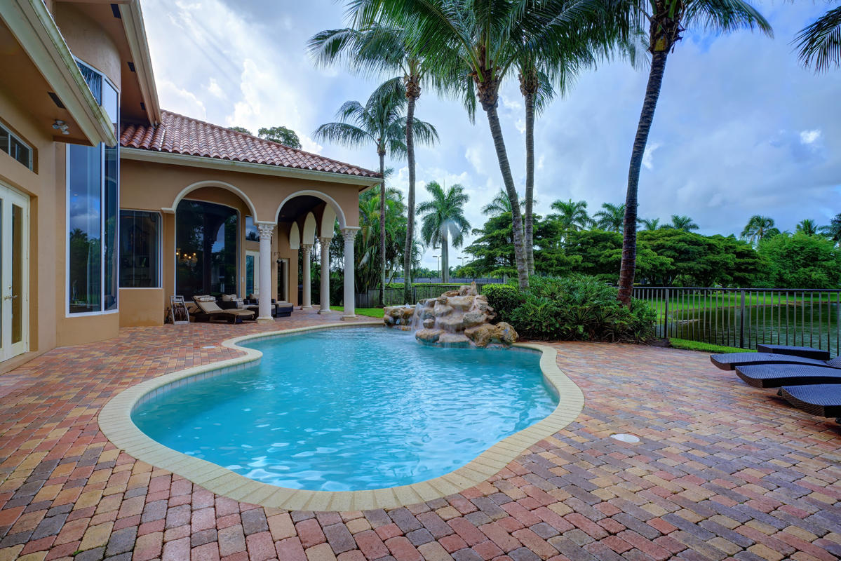 Windsor Bay - Residential