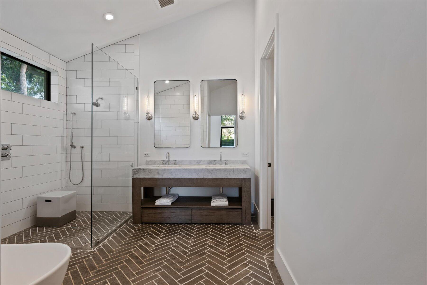 BENT CYPRESS - Residential