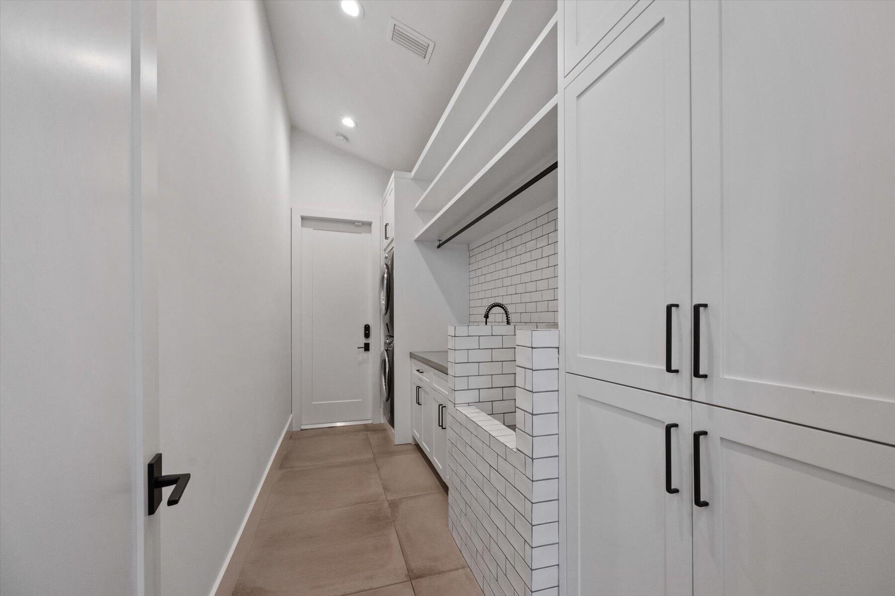 BENT CYPRESS - Residential