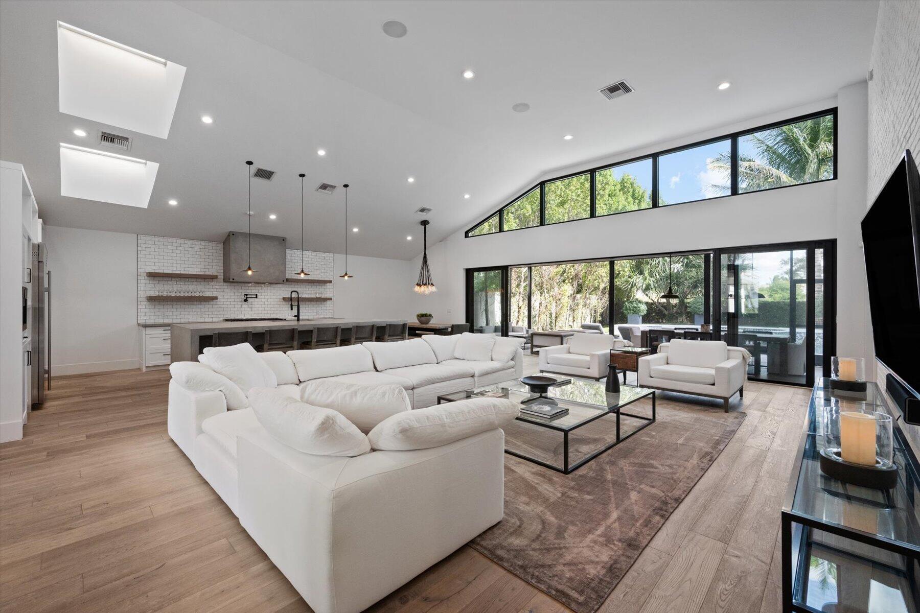 BENT CYPRESS - Residential