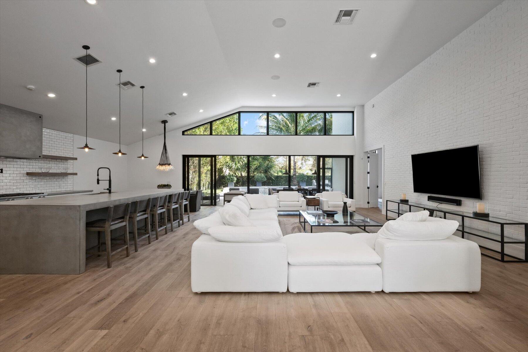 BENT CYPRESS - Residential