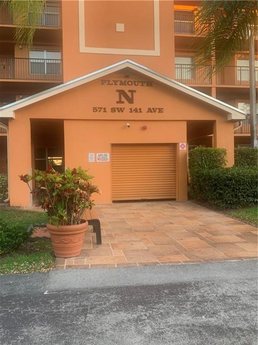 NANDINA MODEL OVERLOOKING WIDE LAKE. NEWER DISHWASHER. CERAMIC TILE ON PATIO WITH SLIDING GLASS DOORS ALLOWS FOR THAT EXTRA ROOM. STORM SHUTTER. NEEDS TLC. ELEVATOR BLDG.ENJOY ALL THAT CENTURY VILLAGE HAS TO OFFER.NO RENTALS WITHIN THE FIRST 2 YEARS OF OWNERSHIP.
