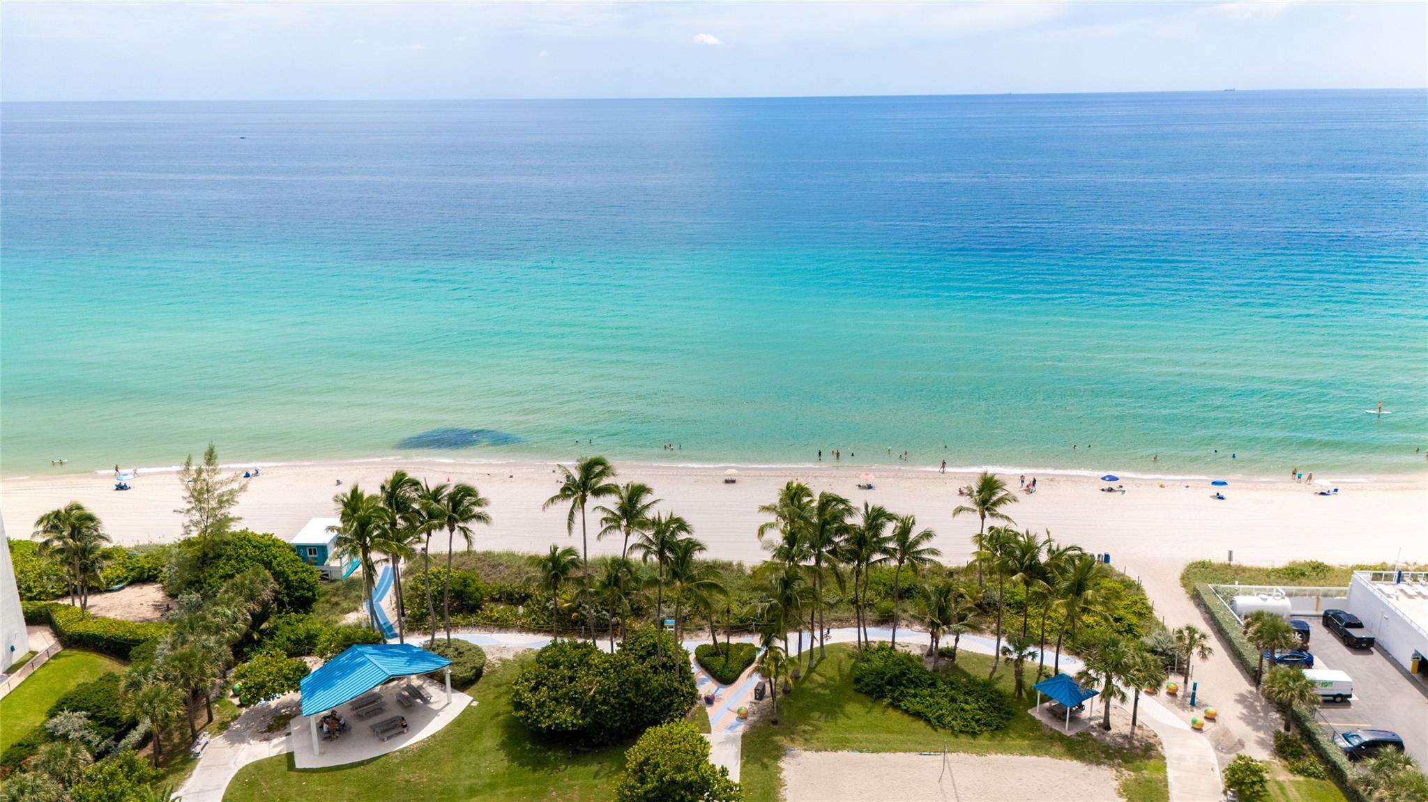 Welcome to Paradise, one of the best areas of Hallandale Beach. This apartment (1200 sq. ft.) is in excellent condition. The building has recently been inspected. The complex has a pool, a gym, billiards, ping pong, car wash, etc. The apartment is completely renovated to BDS standards (kitchen, two bathrooms, new air conditioning, porcelain floors, smooth ceilings and walls, doors, new plumbing and electrical, two walk-in closets and two California closets, etc.) and is move-in ready. The building is located across from the ocean and Hallandale Beach City Park, minutes from supermarkets, pharmacies, restaurants, casinos, etc., and 15-20 minutes from the Fort Lauderdale and Miami airports. We will consider any real offer. Thank you.
