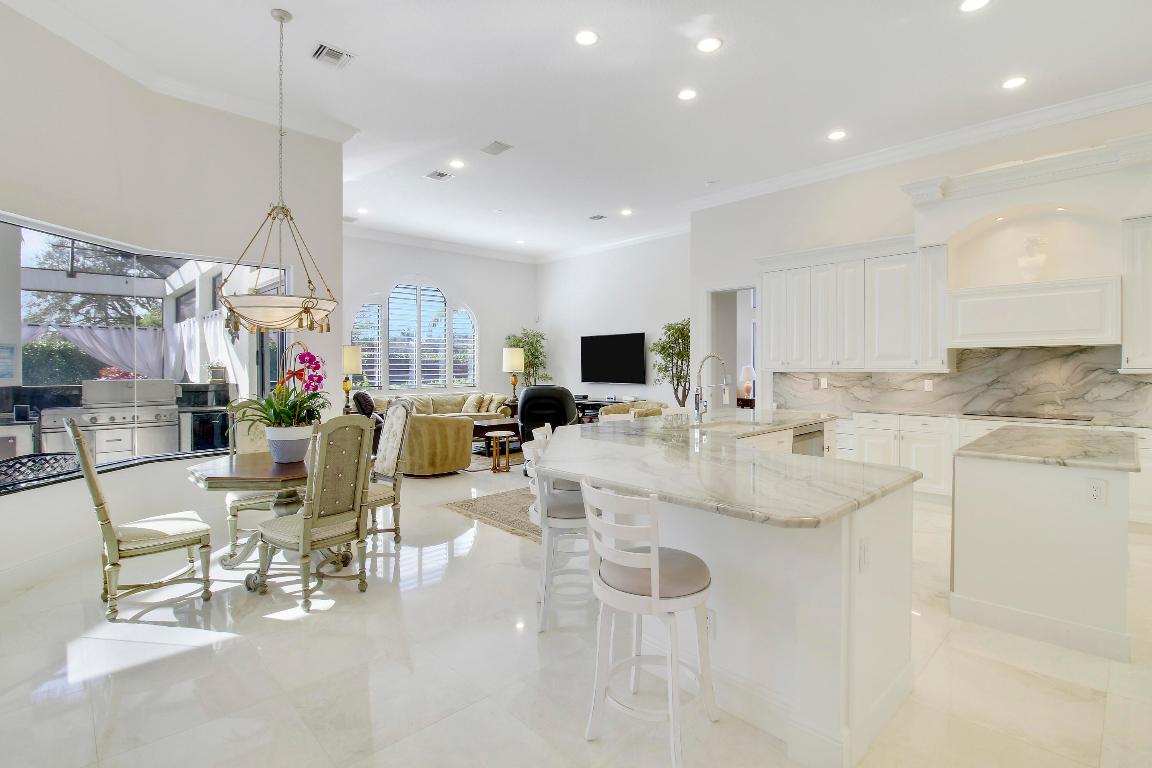 WELLINGTON AERO CLUB OF THE LANDINGS AT WELLINGTON - Residential