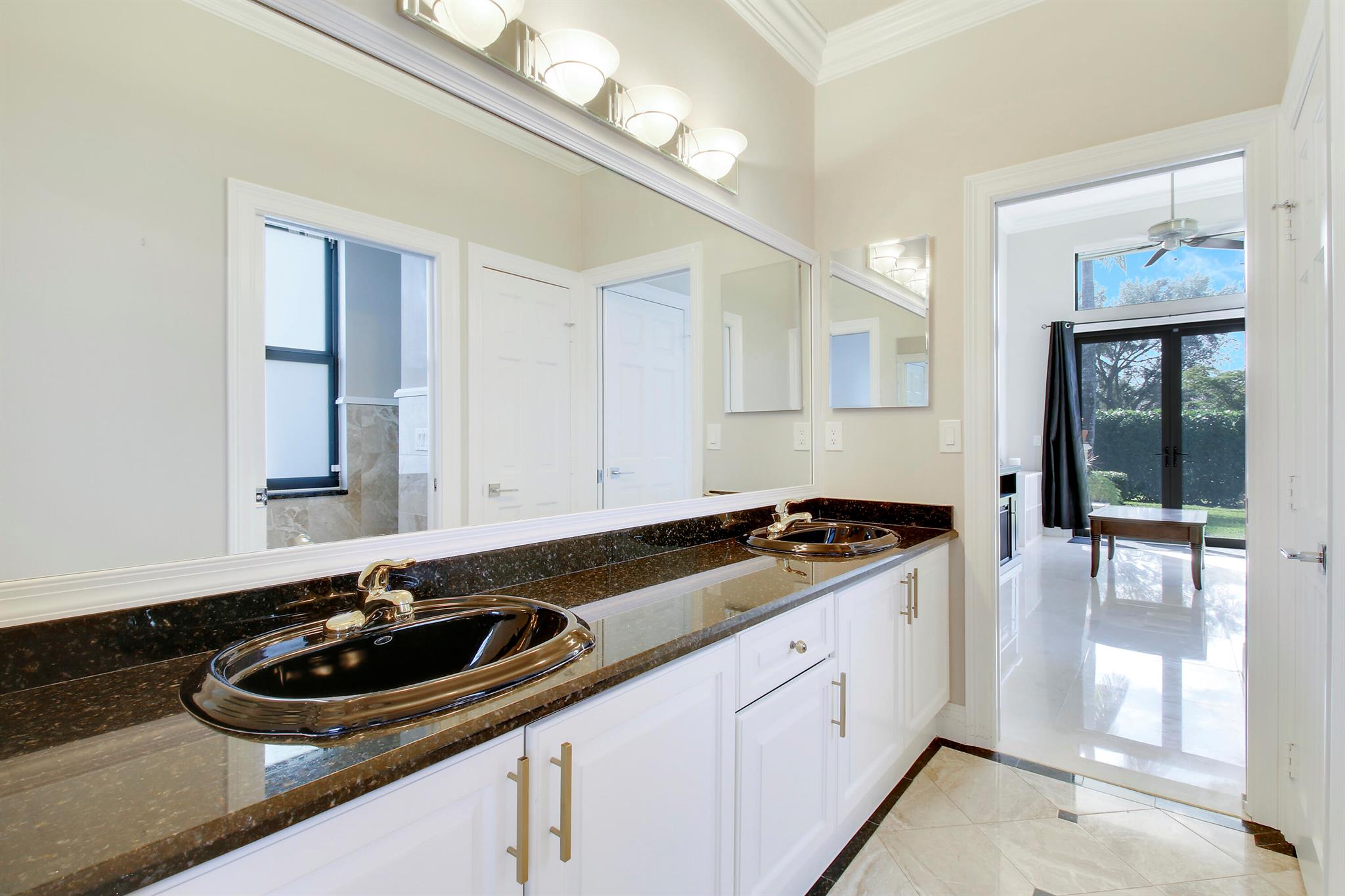 WELLINGTON AERO CLUB OF T - Residential