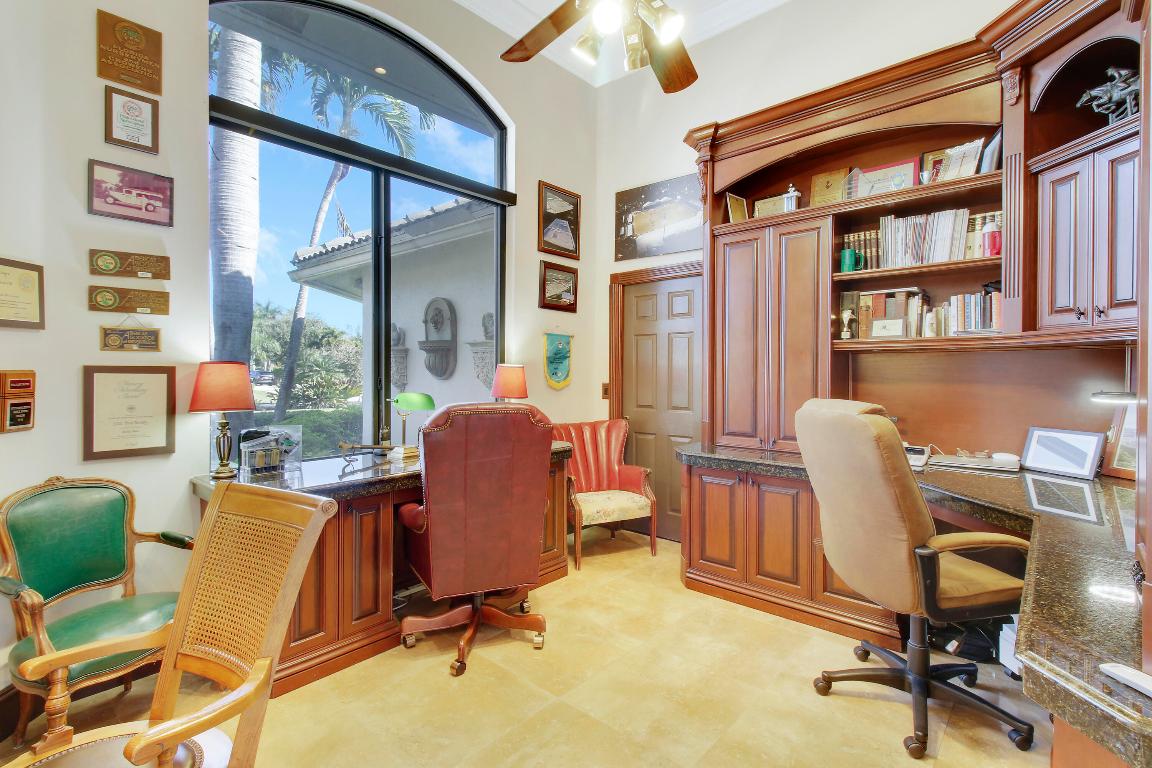 WELLINGTON AERO CLUB OF THE LANDINGS AT WELLINGTON - Residential