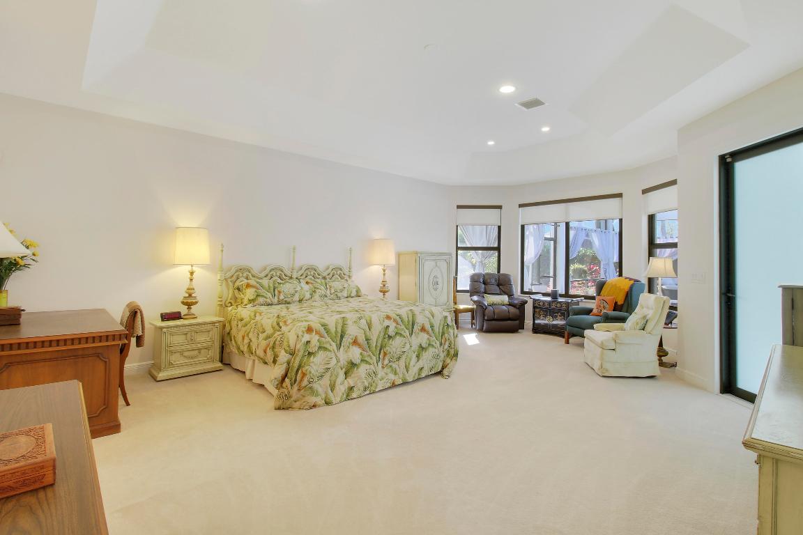 WELLINGTON AERO CLUB OF THE LANDINGS AT WELLINGTON - Residential