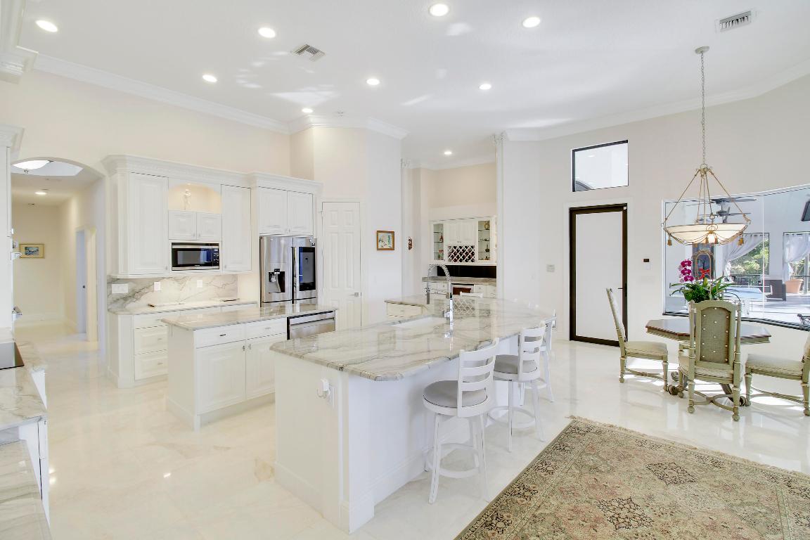 WELLINGTON AERO CLUB OF THE LANDINGS AT WELLINGTON - Residential