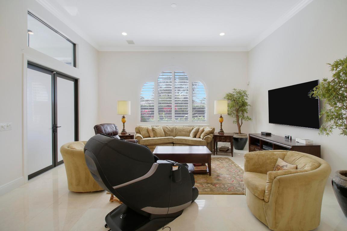 WELLINGTON AERO CLUB OF THE LANDINGS AT WELLINGTON - Residential