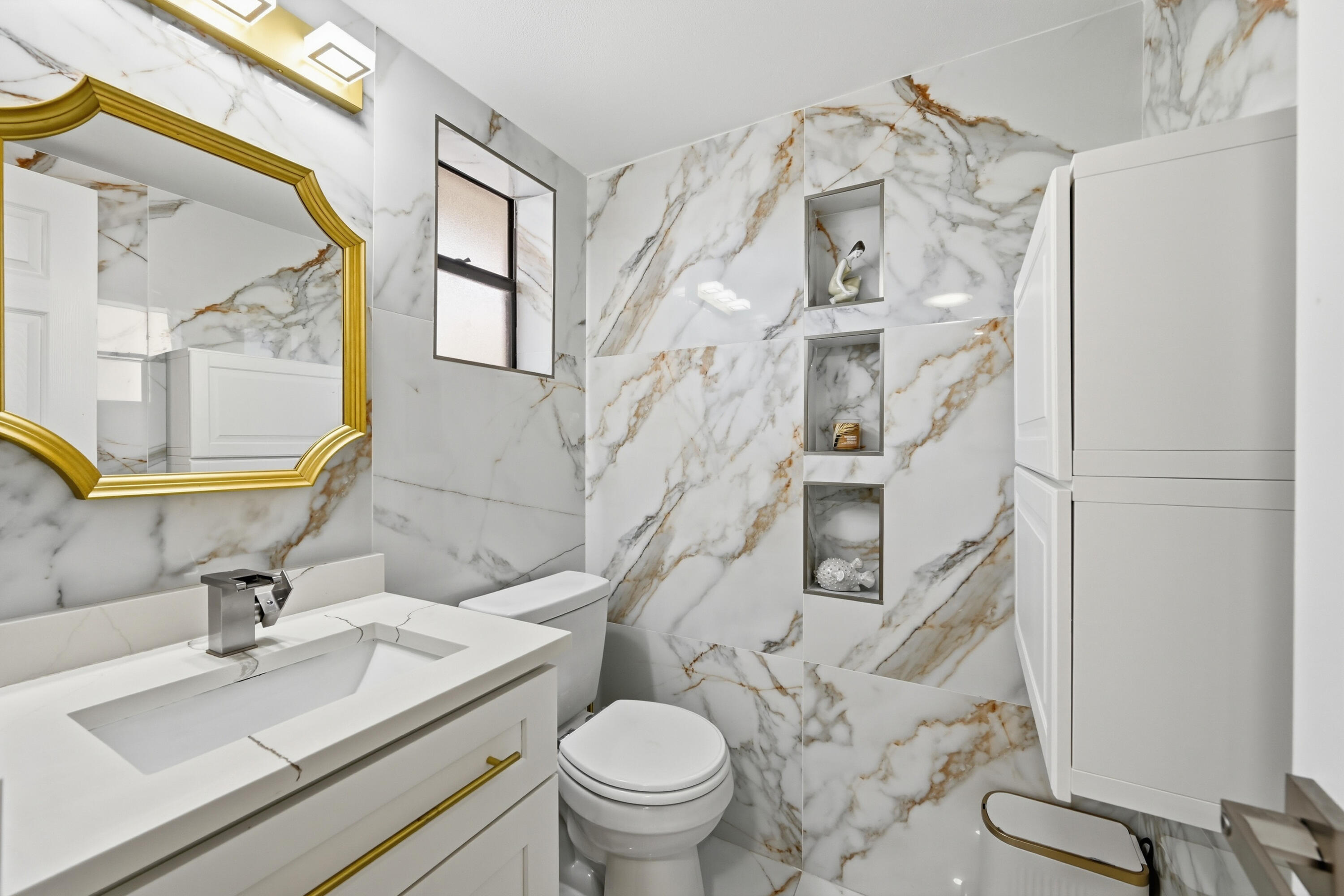 PLANTATION CLUB A CONDO - Residential