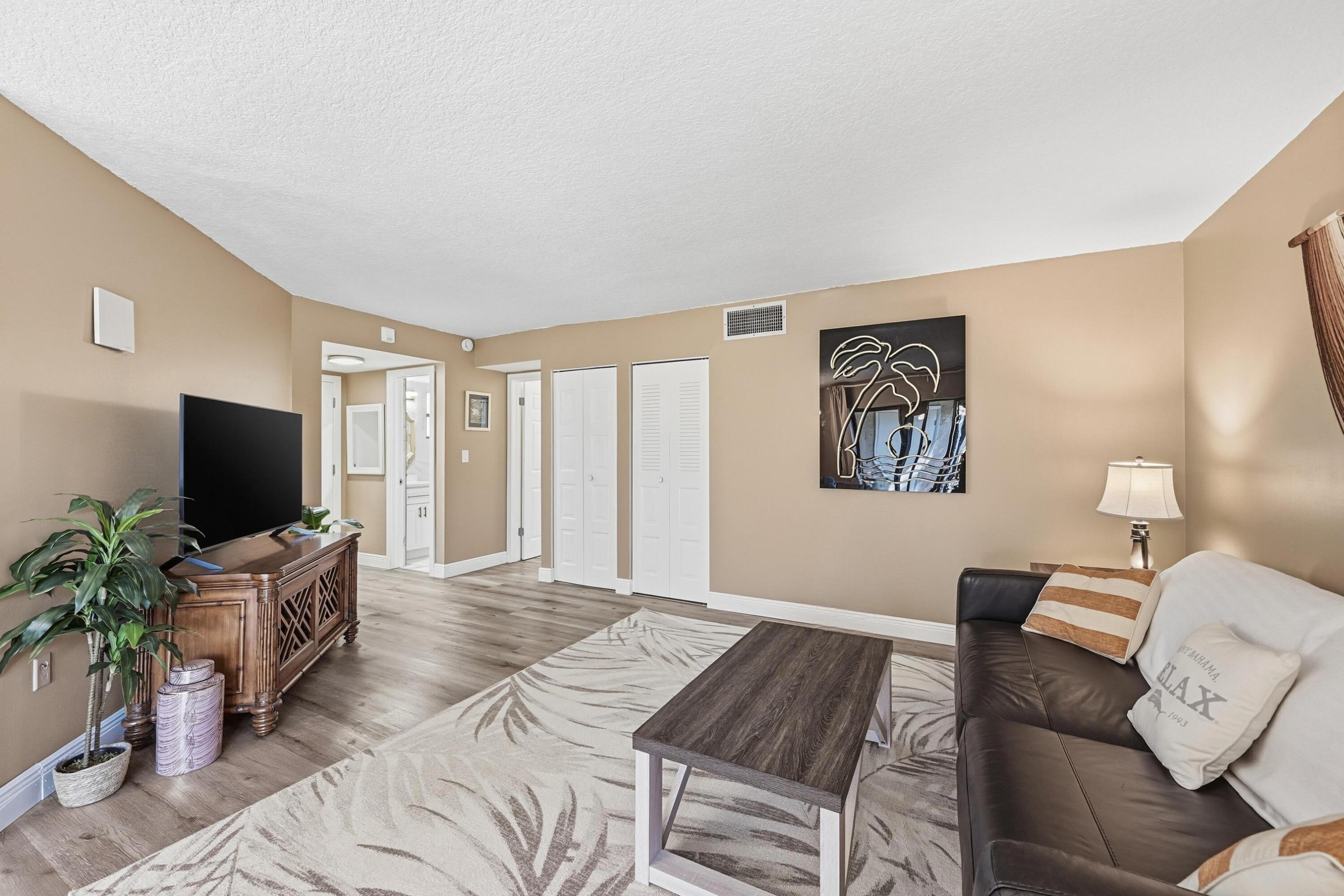 PLANTATION CLUB A CONDO - Residential