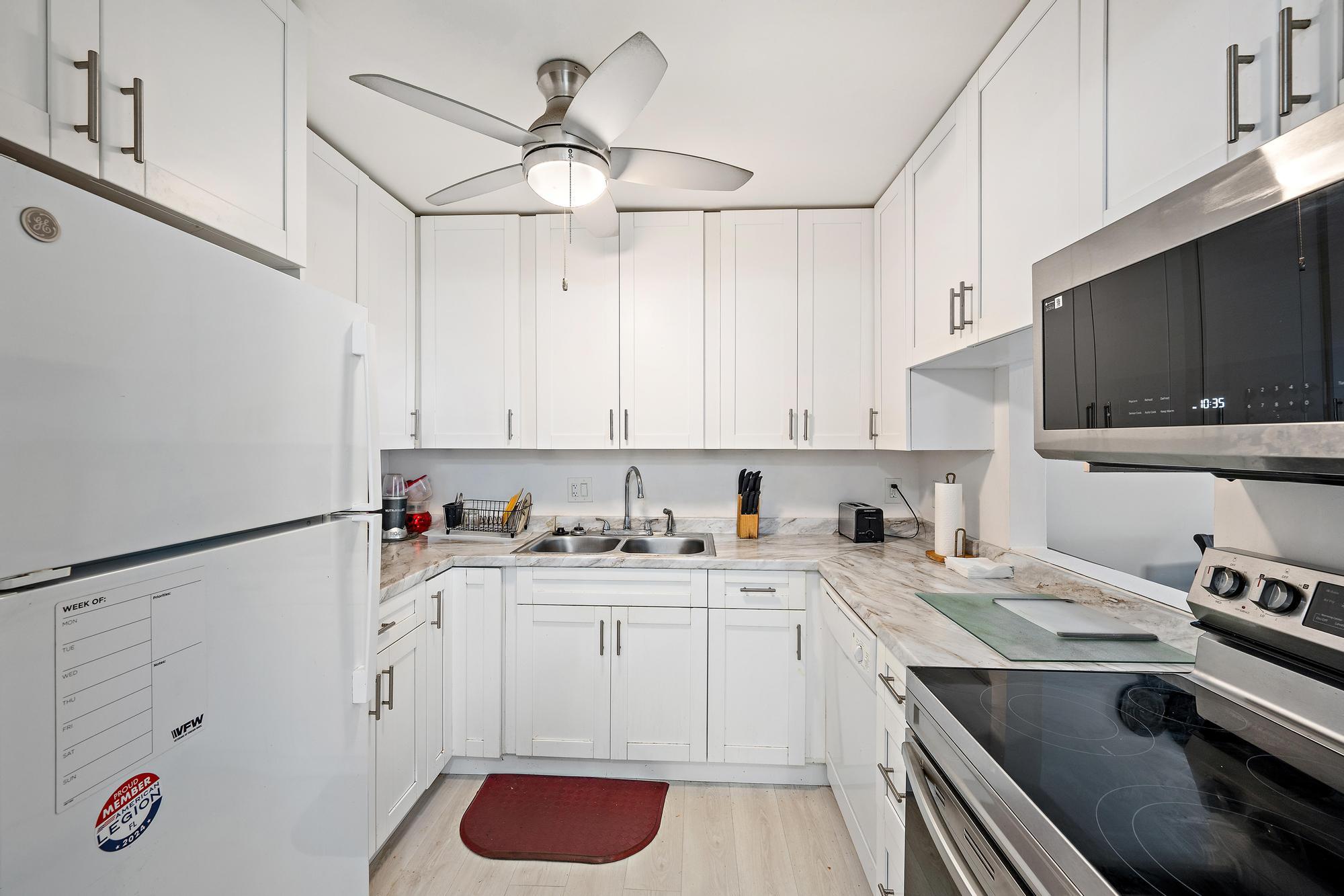 PALM LAKE 1 CONDO - Residential