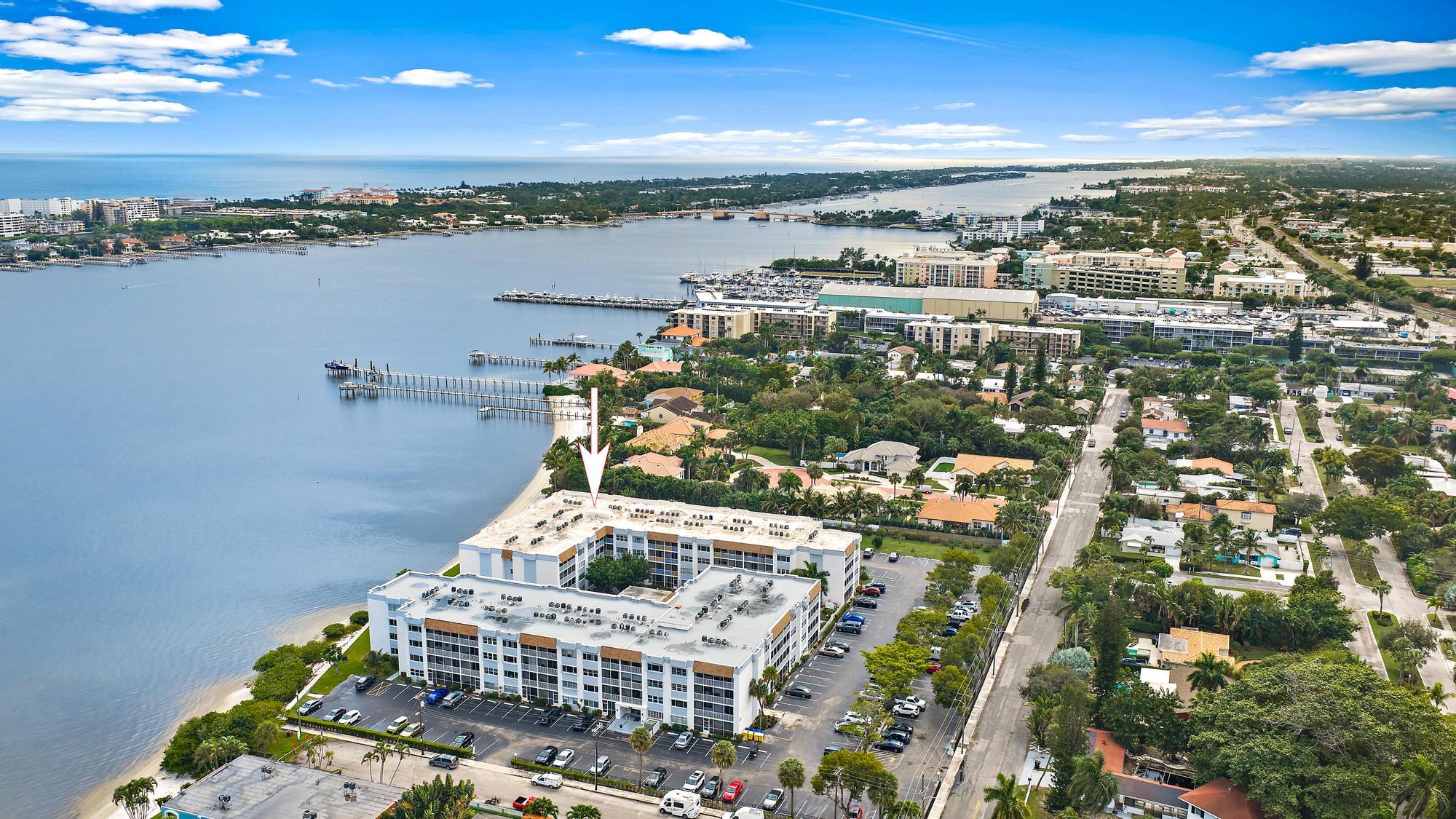 PALM LAKE 1 CONDO - Residential