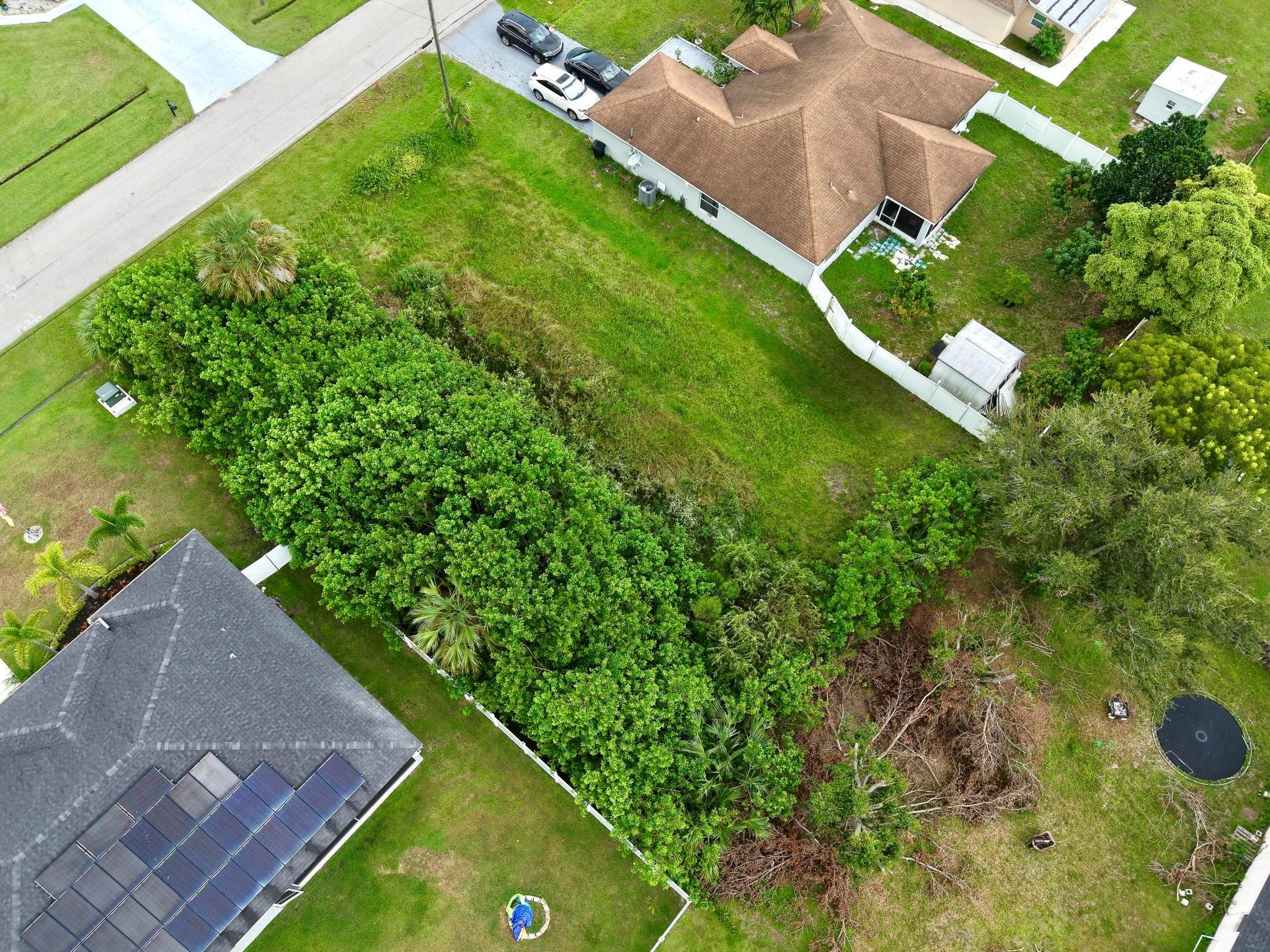 PORT ST LUCIE SECTION 17 - Land
