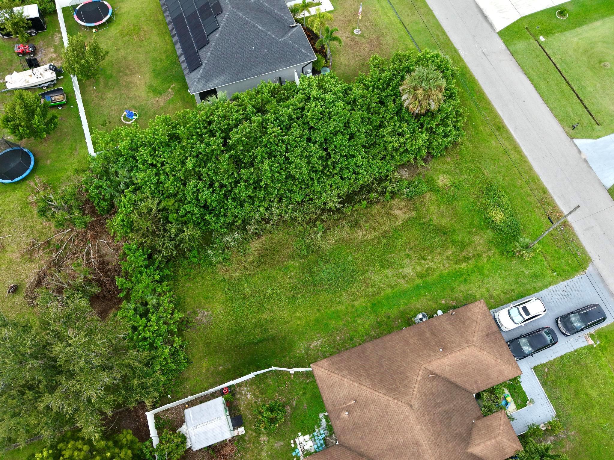 PORT ST LUCIE SECTION 17 - Land