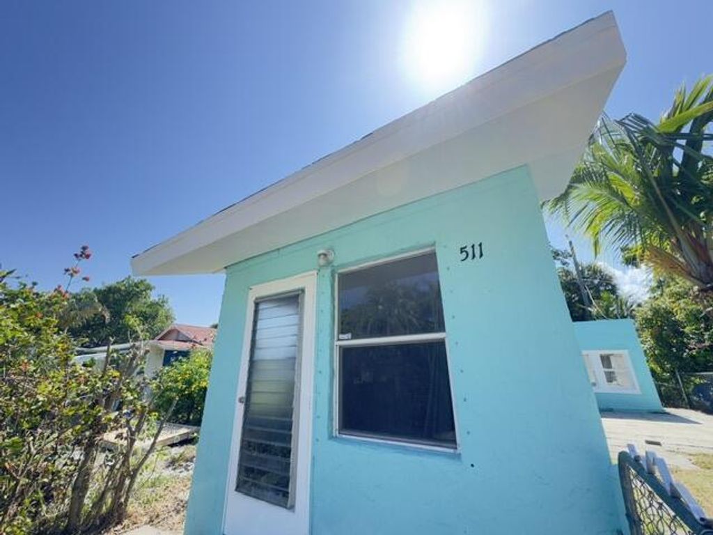 Photo of 511 N D Street, Lake Worth Beach, FL 33460 (MLS # R11112432)