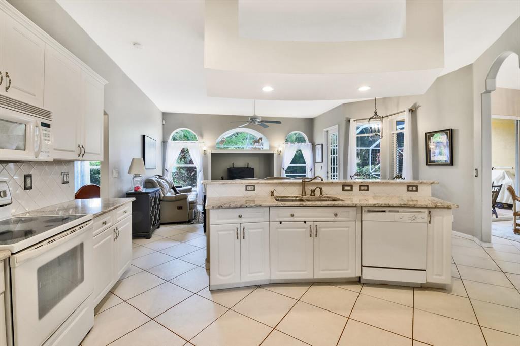 ESTATES OF ROYAL PALM BEACH 4 - Residential