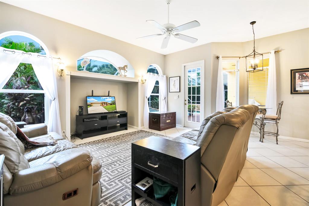 ESTATES OF ROYAL PALM BEACH 4 - Residential