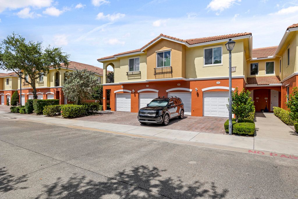 Photo of 63 SE Palermo Court #102, Stuart, FL 34994 (MLS # R10984527)