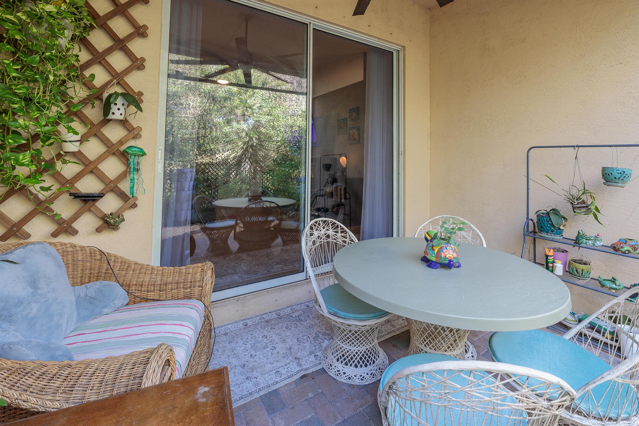 233 SW Otter Run Place