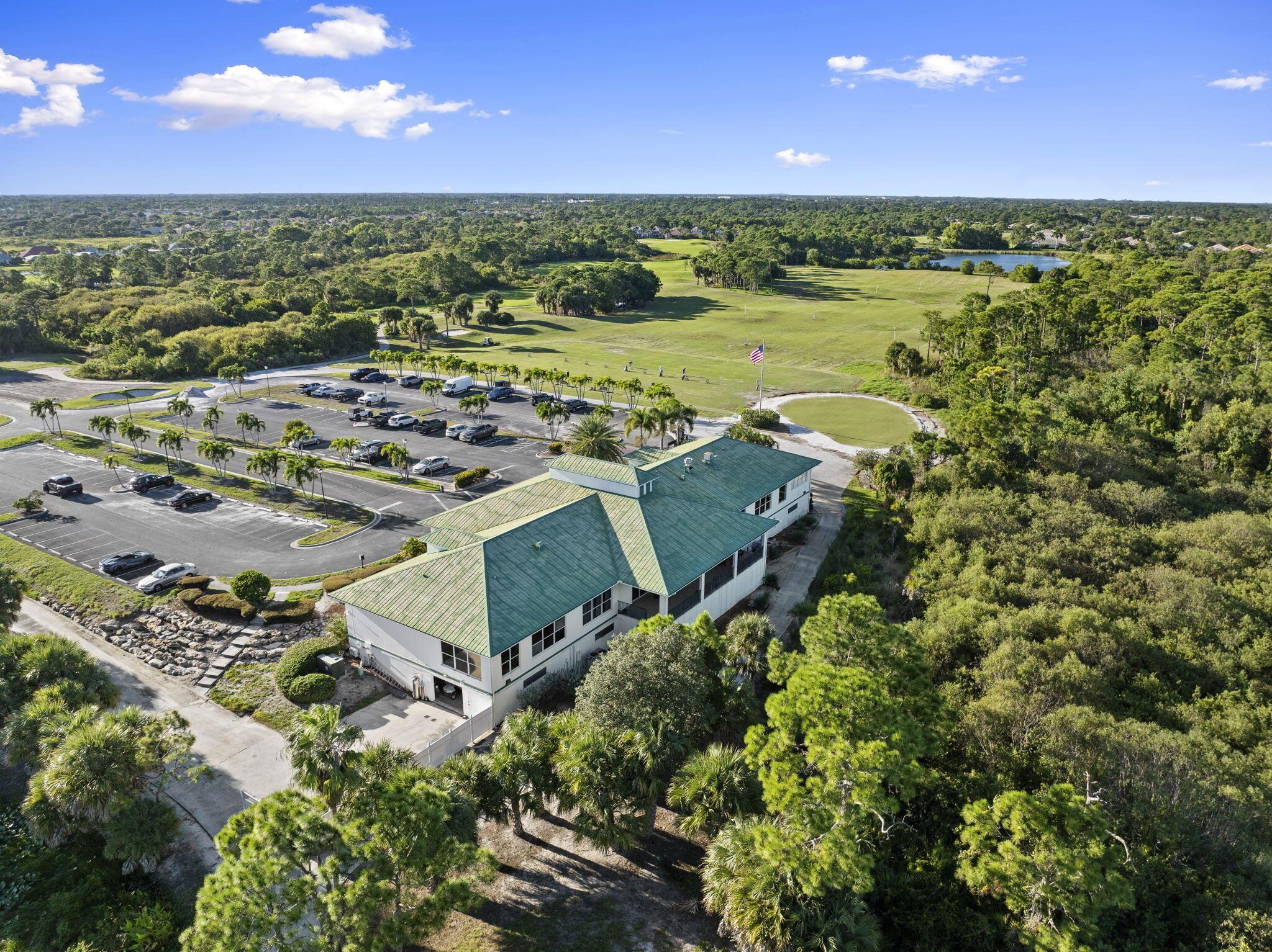 JENSEN BEACH COUNTRY CLUB - Residential