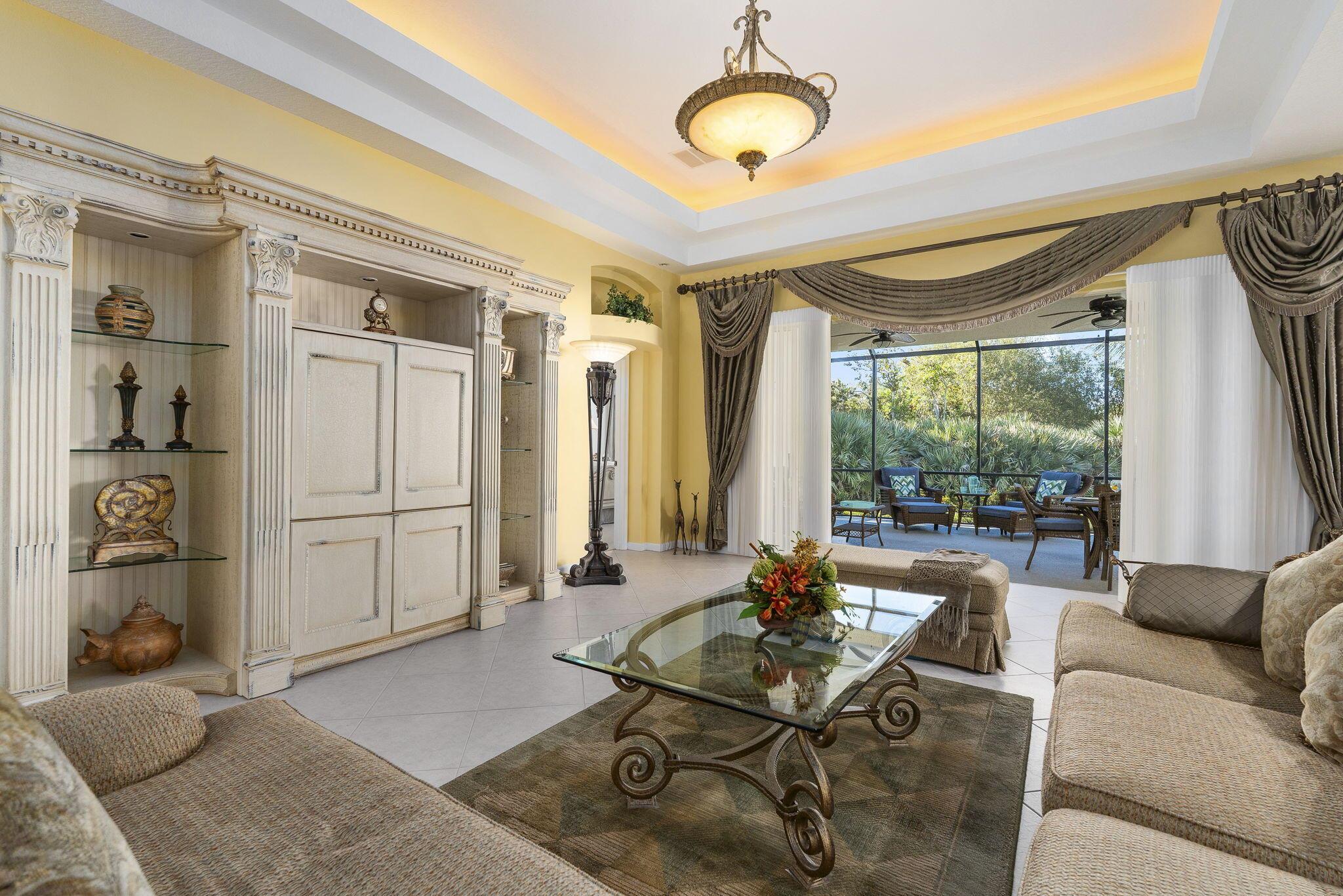 JENSEN BEACH COUNTRY CLUB - Residential
