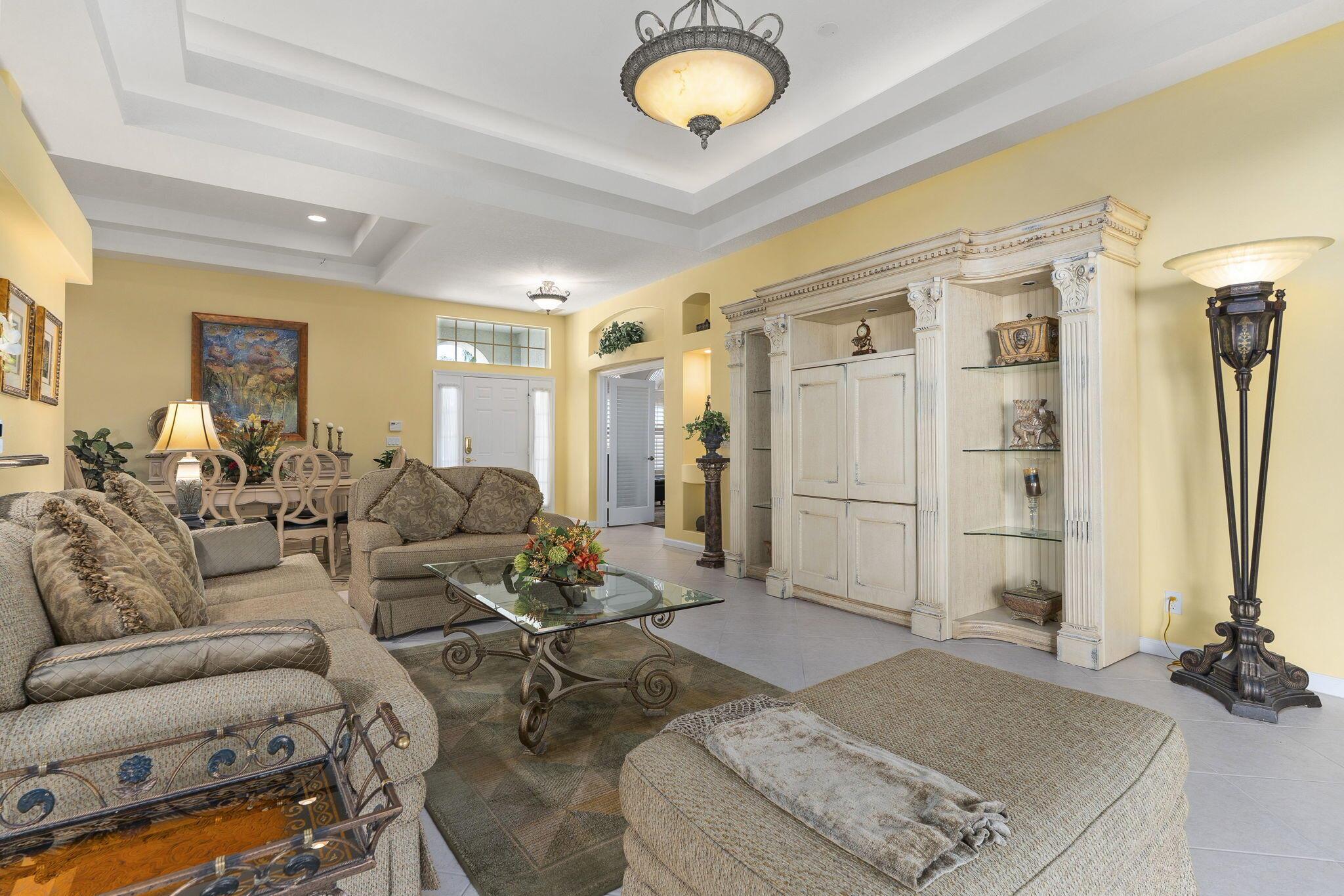 JENSEN BEACH COUNTRY CLUB - Residential