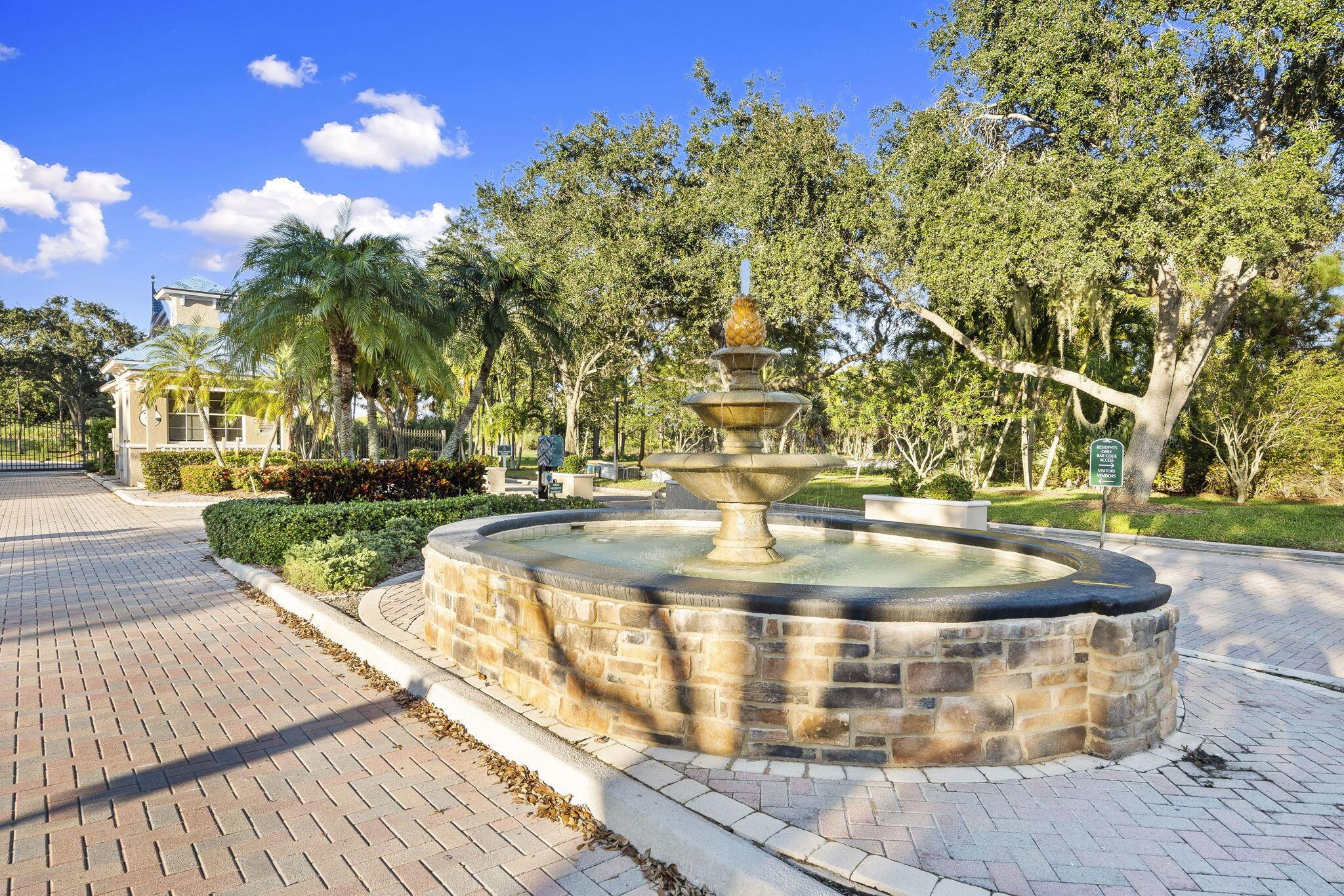 JENSEN BEACH COUNTRY CLUB - Residential