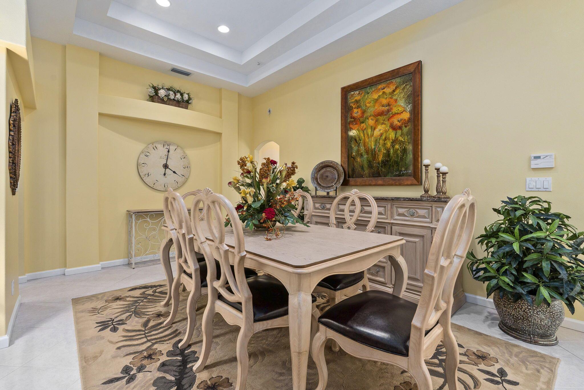 JENSEN BEACH COUNTRY CLUB - Residential