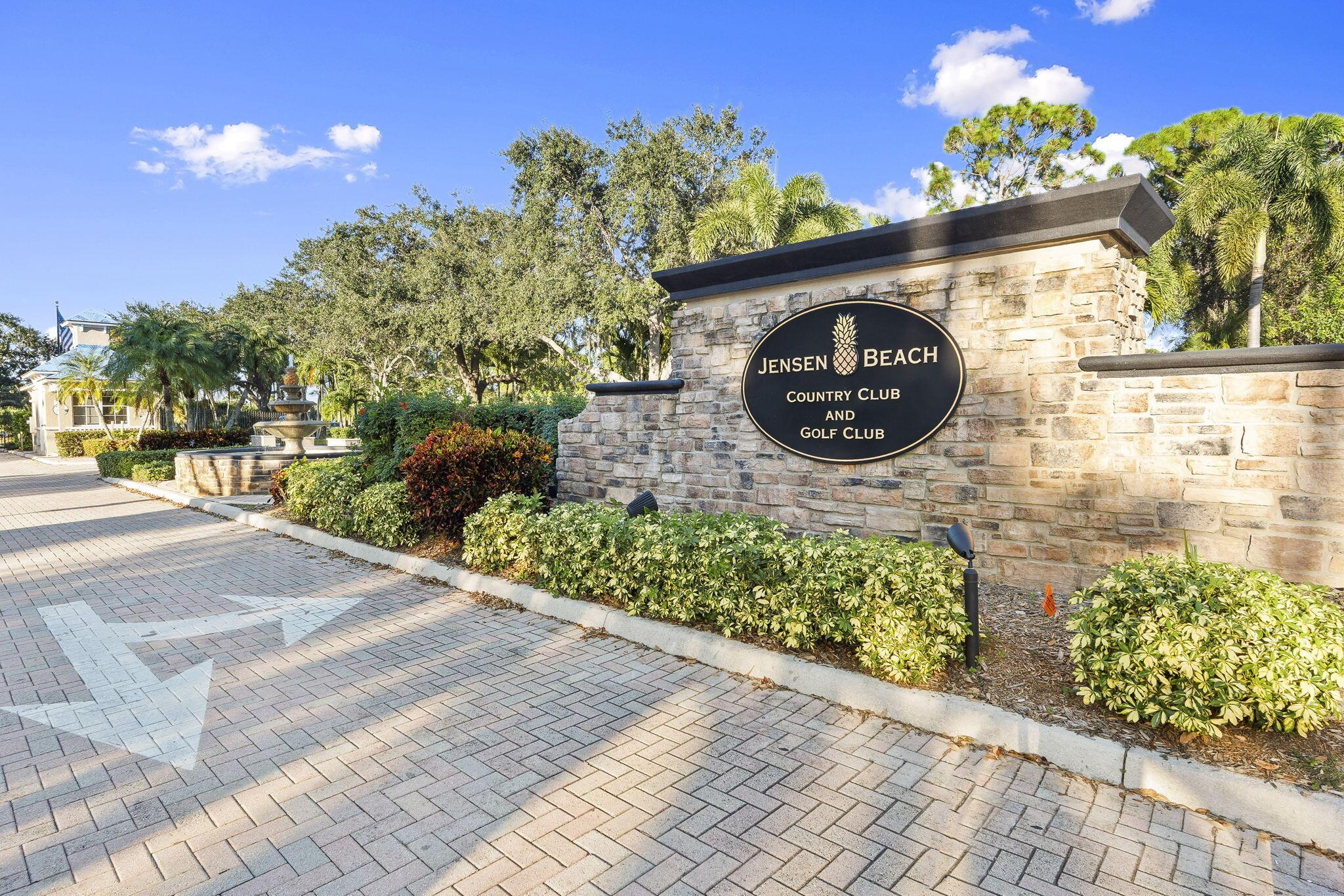 JENSEN BEACH COUNTRY CLUB - Residential
