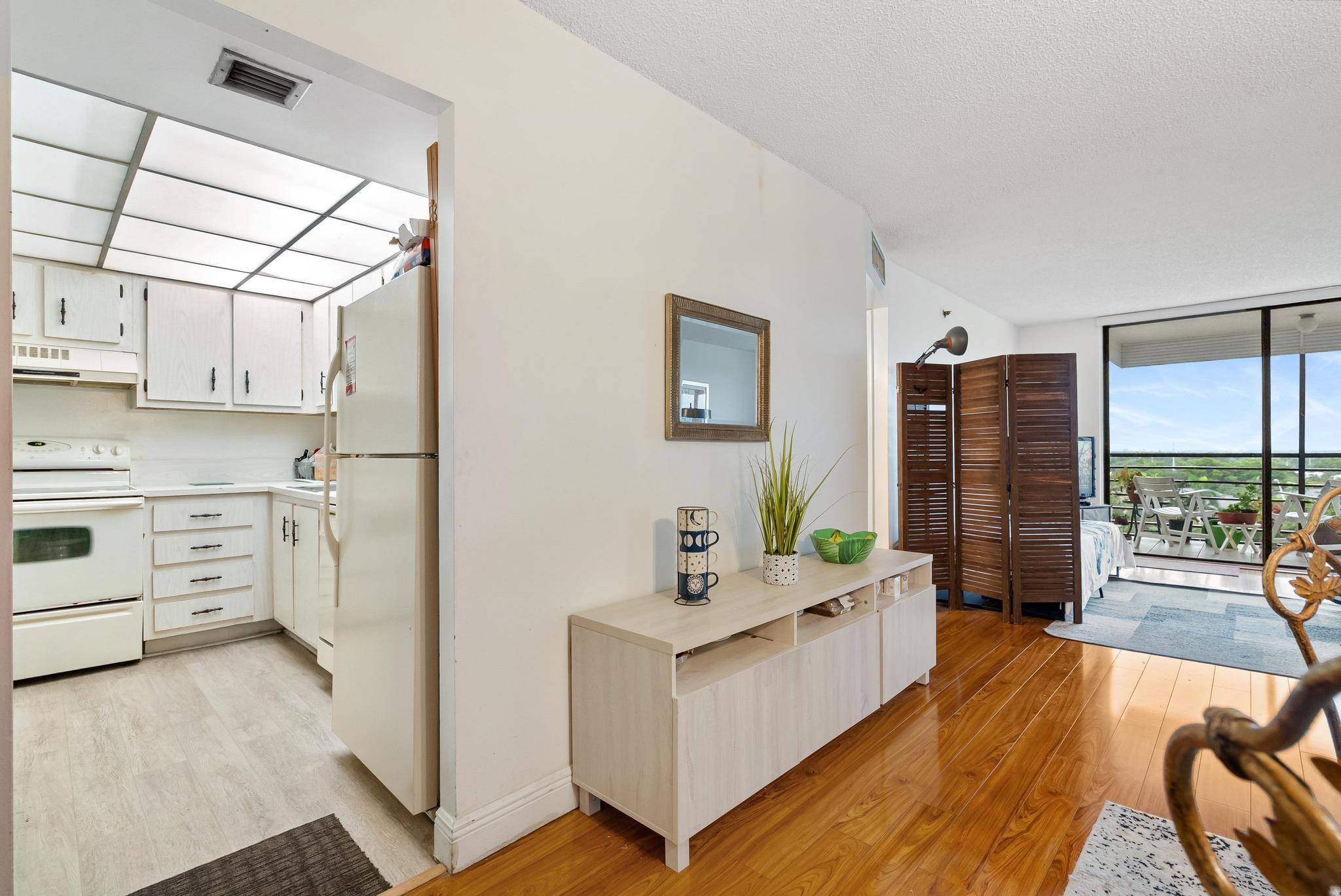 PARK PLACE CONDOMINIUM - Residential