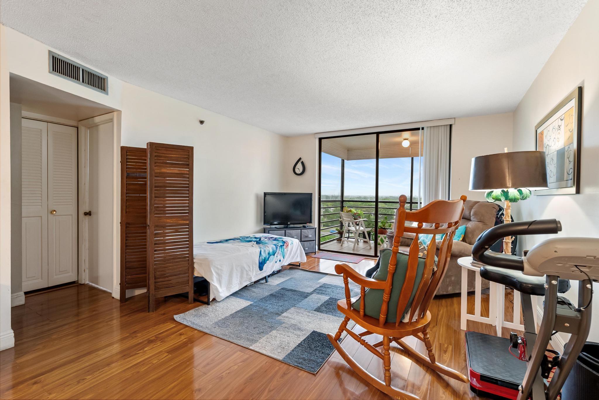 PARK PLACE CONDOMINIUM - Residential