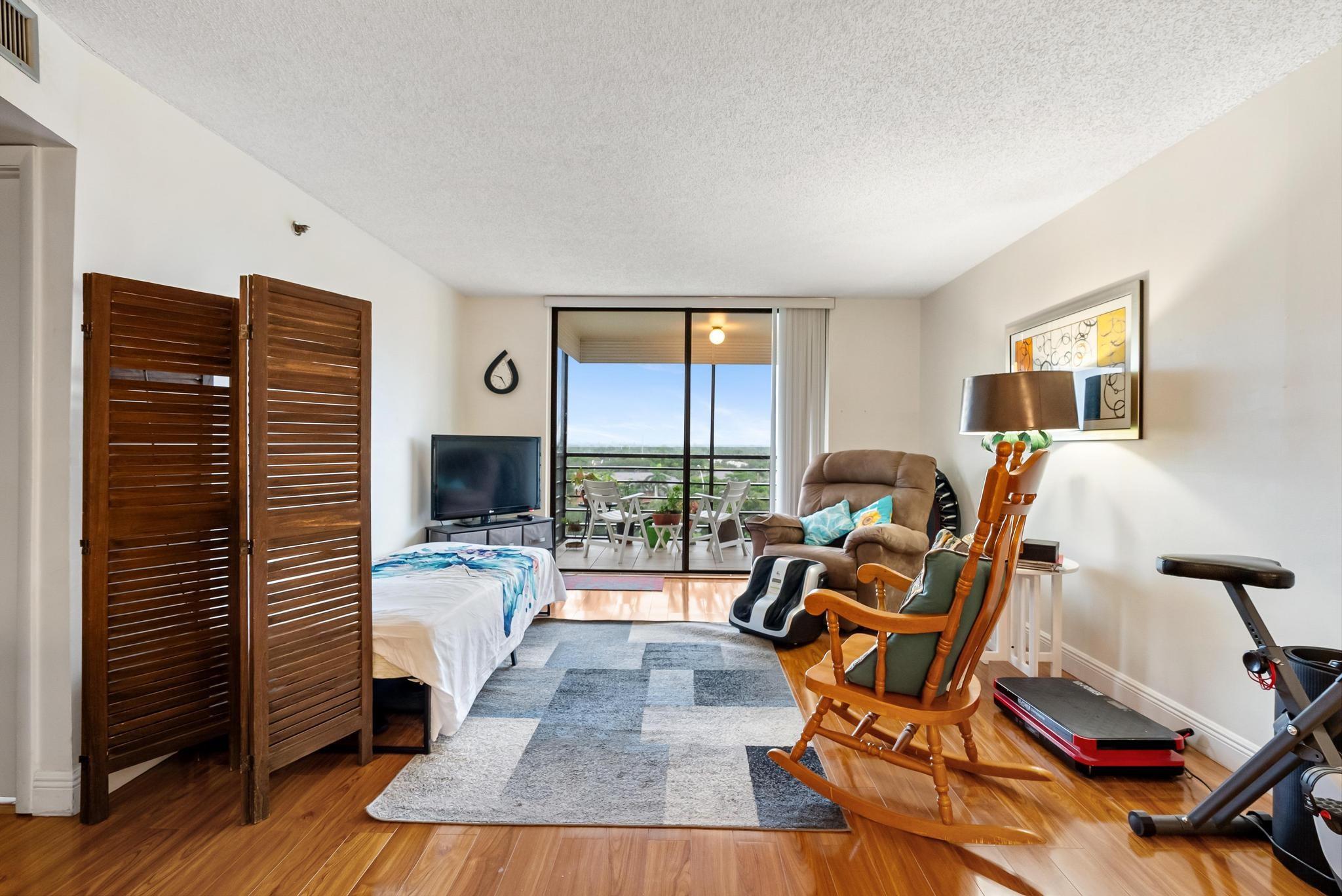 PARK PLACE CONDOMINIUM - Residential