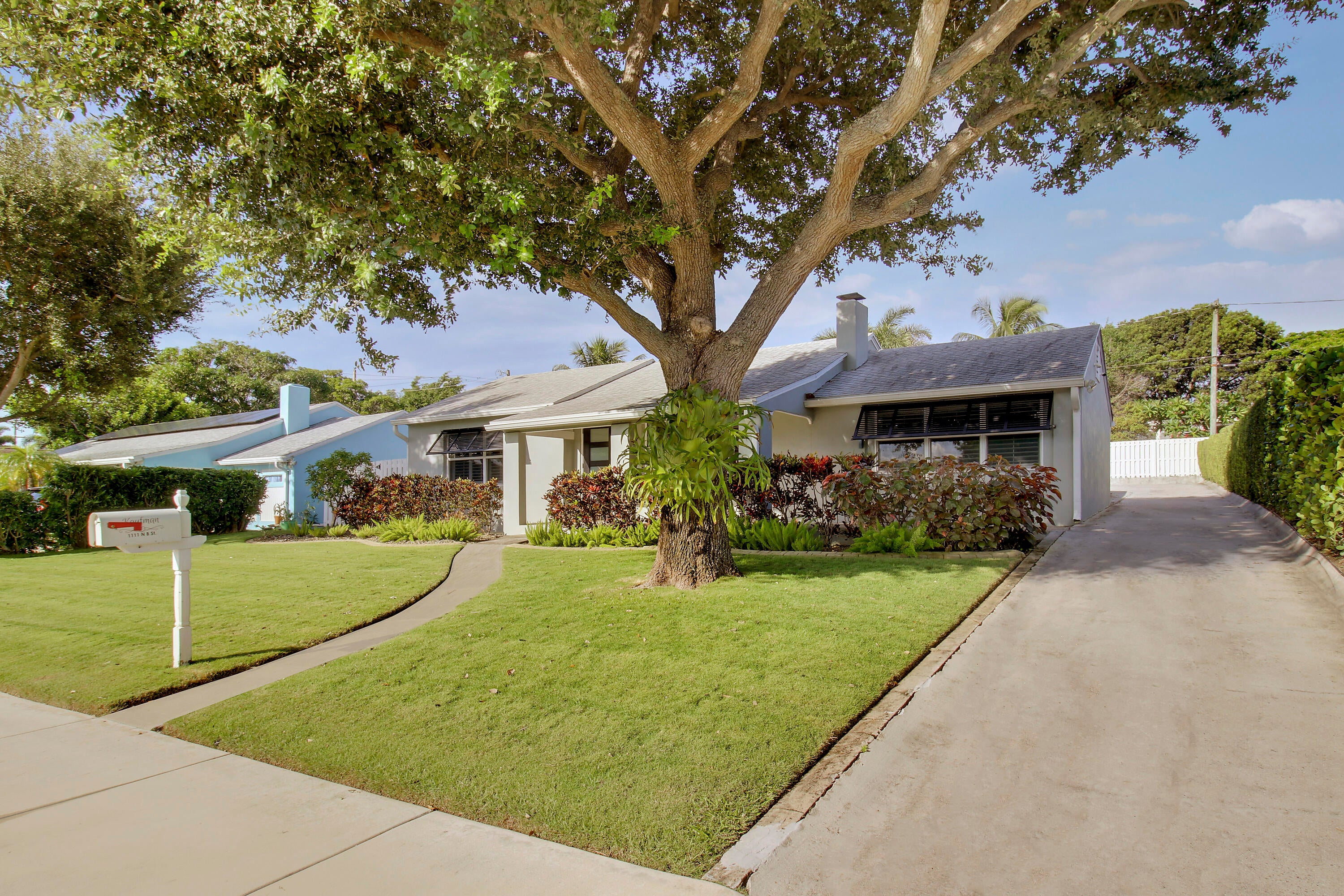View photos, virtual tours, details... 1111 N B Street