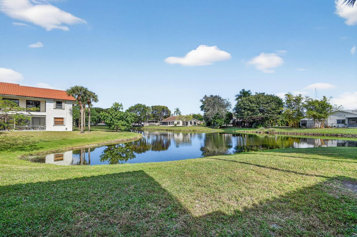 SOUTH LAKE CONDO - Residential