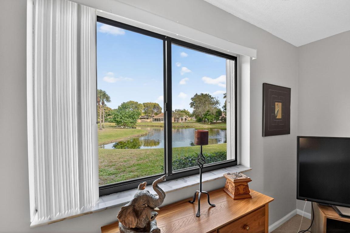 SOUTH LAKE CONDO - Residential