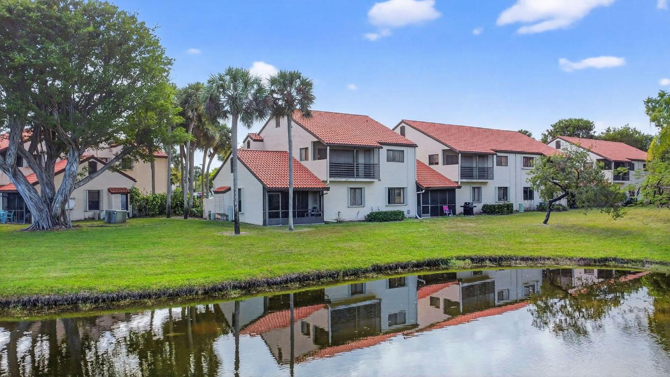 SOUTH LAKE CONDO - Residential