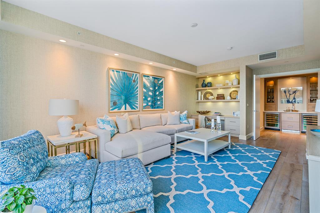 AZURE CONDO - Residential