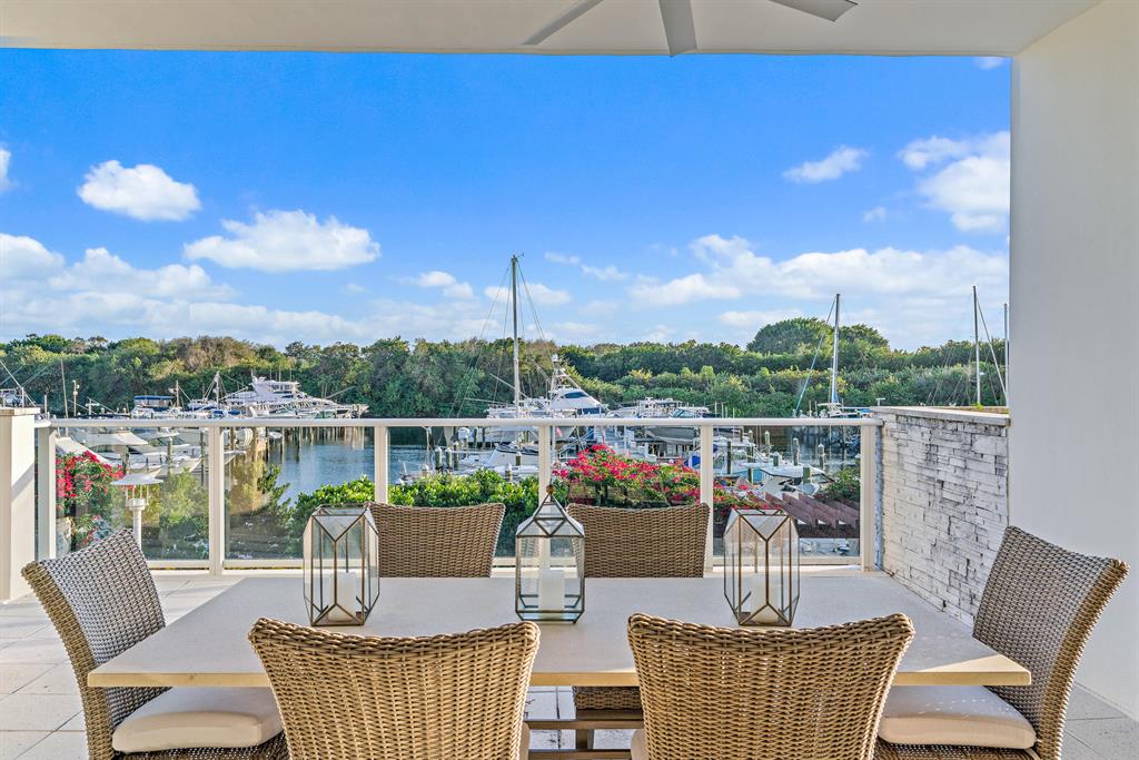 AZURE CONDO - Residential