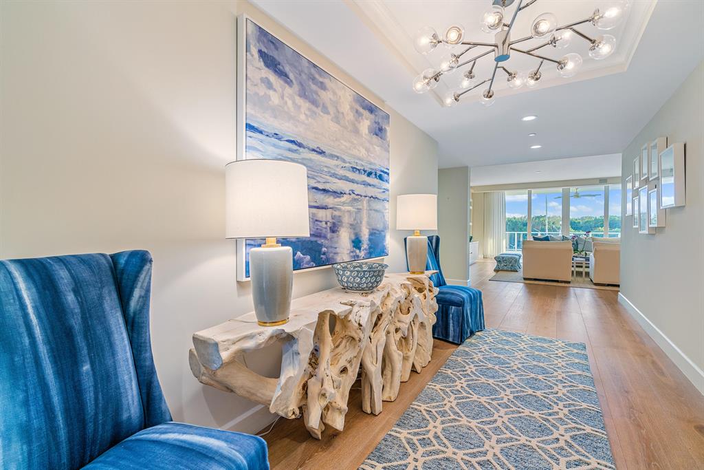 AZURE CONDO - Residential