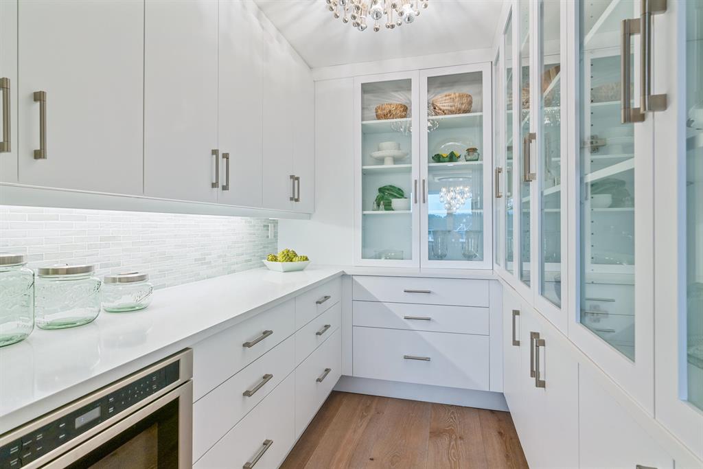 AZURE CONDO - Residential