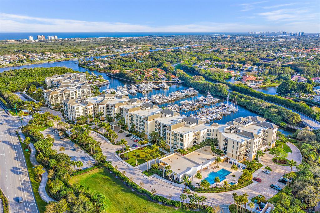 AZURE CONDO - Residential